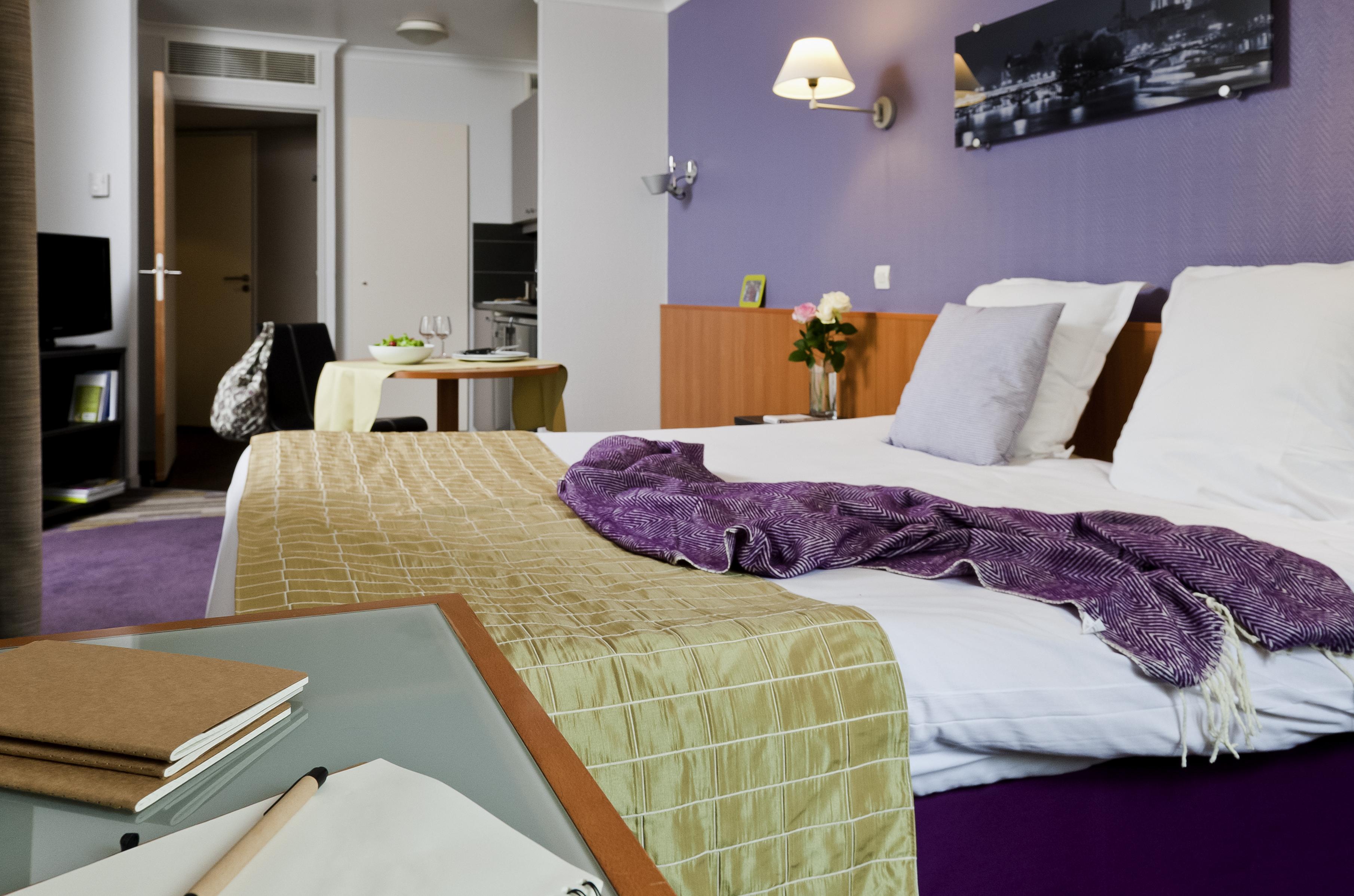 Aparthotel Adagio La Defense Le Parc Курбевуа Экстерьер фото
