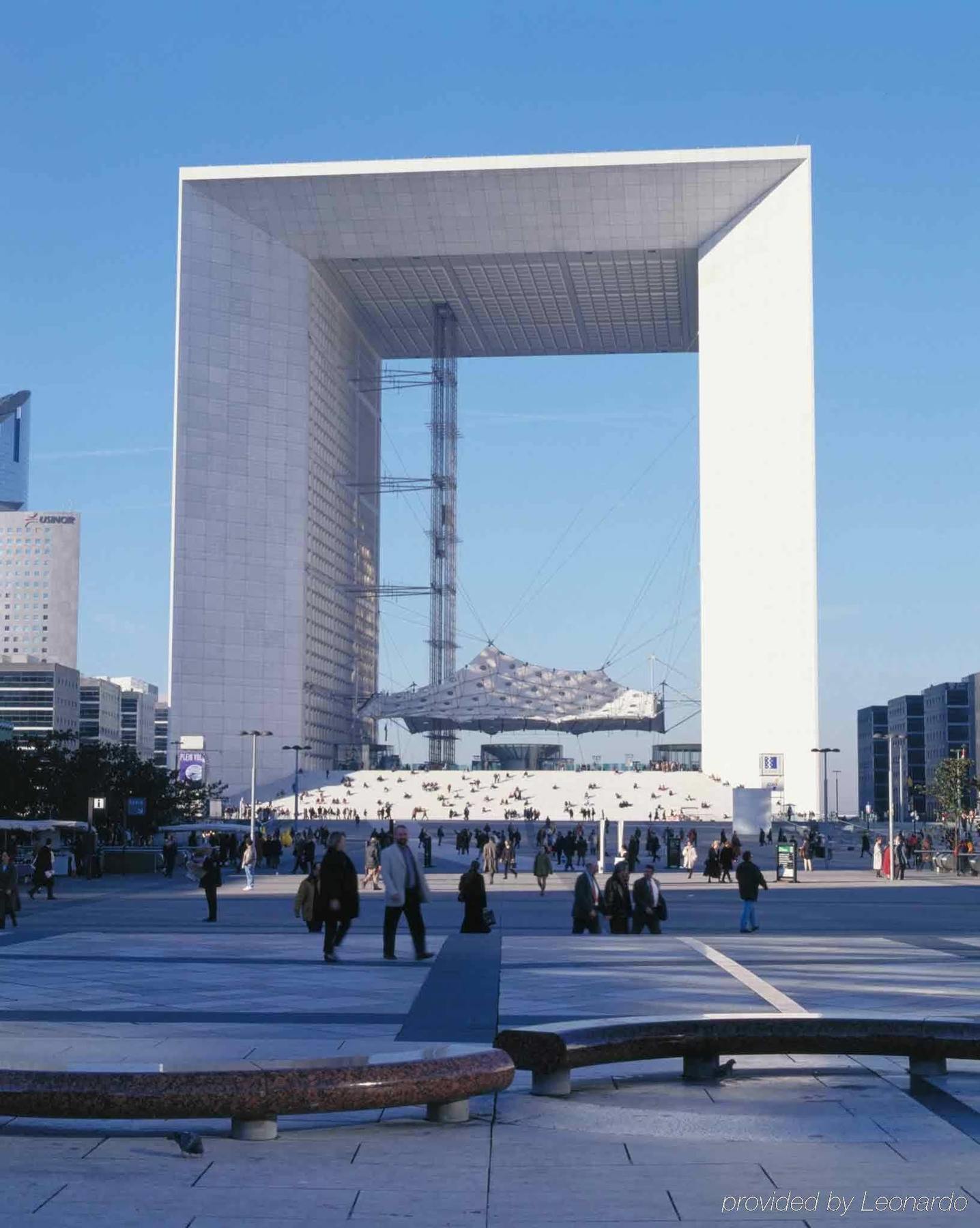 Aparthotel Adagio La Defense Le Parc Курбевуа Экстерьер фото