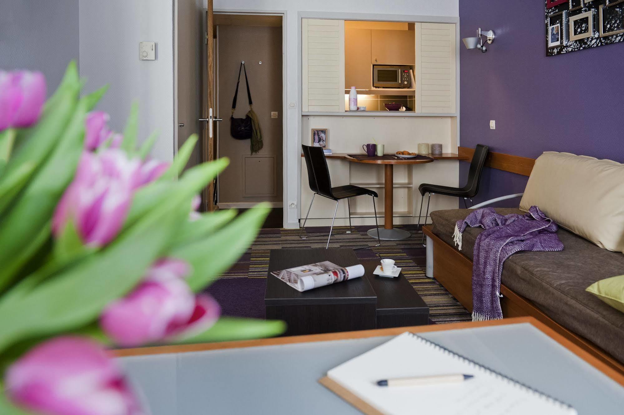 Aparthotel Adagio La Defense Le Parc Курбевуа Экстерьер фото