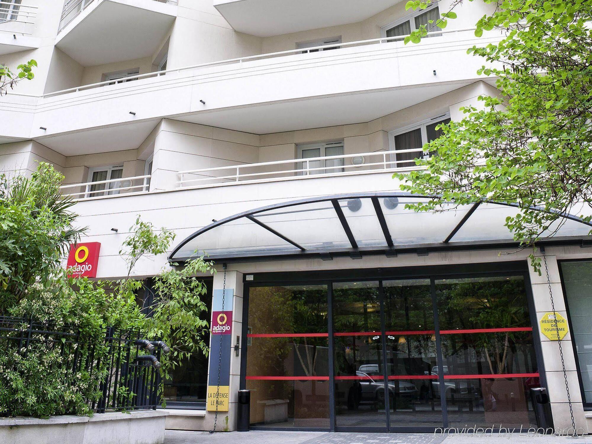 Aparthotel Adagio La Defense Le Parc Курбевуа Экстерьер фото