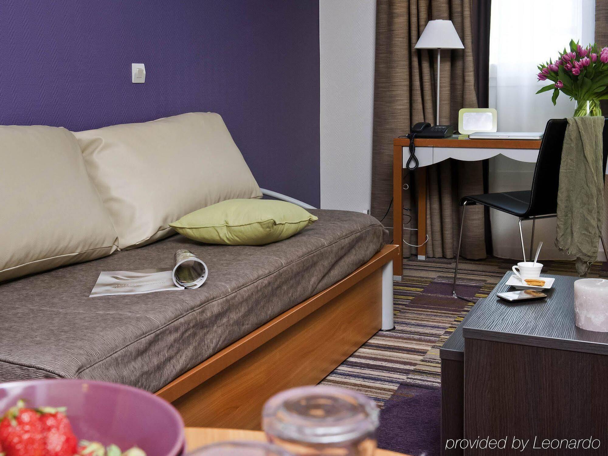 Aparthotel Adagio La Defense Le Parc Курбевуа Экстерьер фото